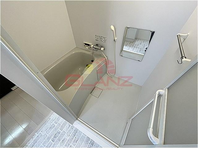 バス・シャワールーム　賃貸では珍しい追い炊き付きバス