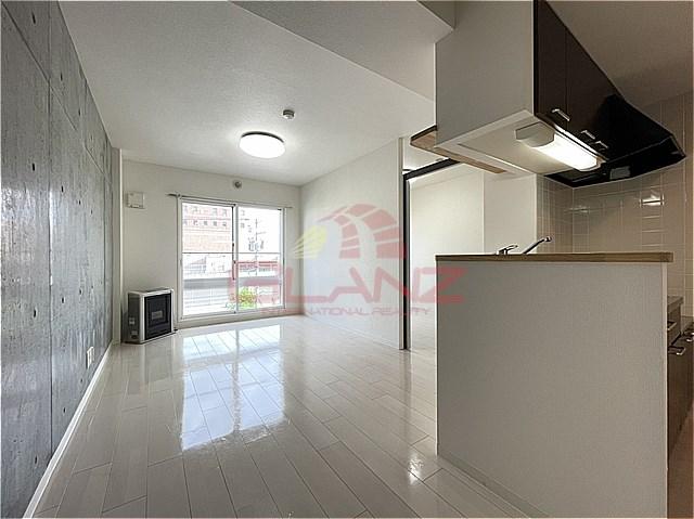 居室・リビング　南向きで日当たり良好