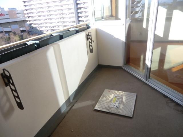 バルコニー　広々したバルコニー