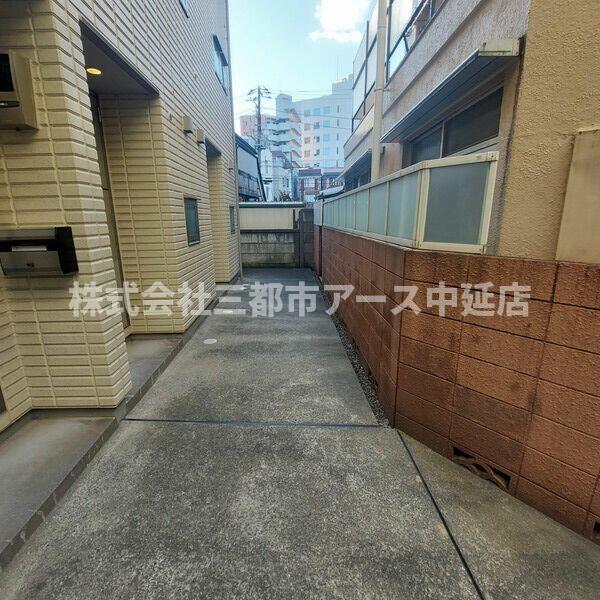 エントランス　ジュネス青葉台　は三都市アース中延店へお任せください！　ご内