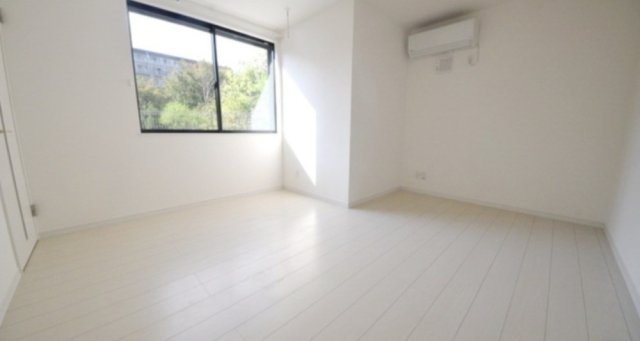 居室・リビング　別部屋　同仕様