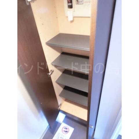 玄関　詳細は、ウィンドワード中の島店までご相談下さい。