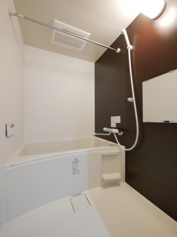 バス・シャワールーム　別号室内観です