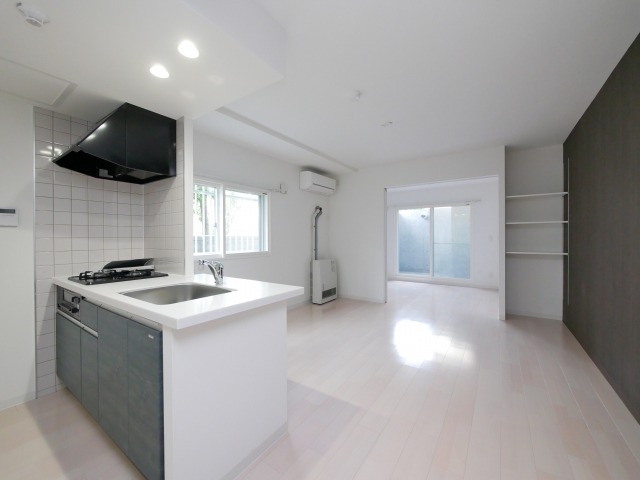 居室・リビング　別号室内観です