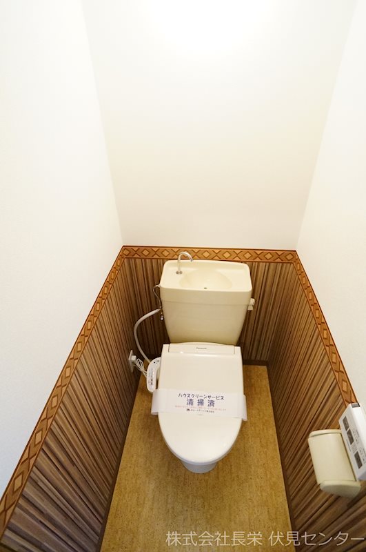 トイレ　クロスがオシャレ☆