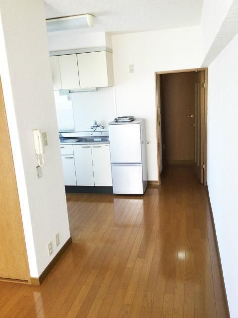 居室・リビング　（家具家電はイメージです）カルム町屋 　荒川区町屋1