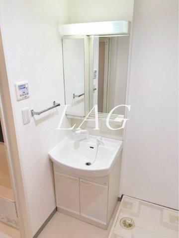 洗面設備　独立洗面台です。