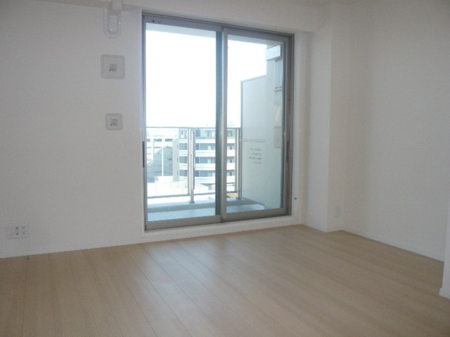 居室・リビング　※別部屋の参考写真です。