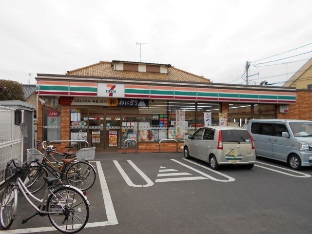 コンビニ　セブンイレブン三鷹新道北通り店（コンビニ）まで400m