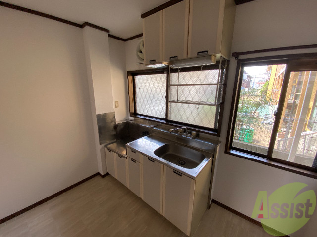 キッチン　広いキッチンで料理に気合が入りそうですね。