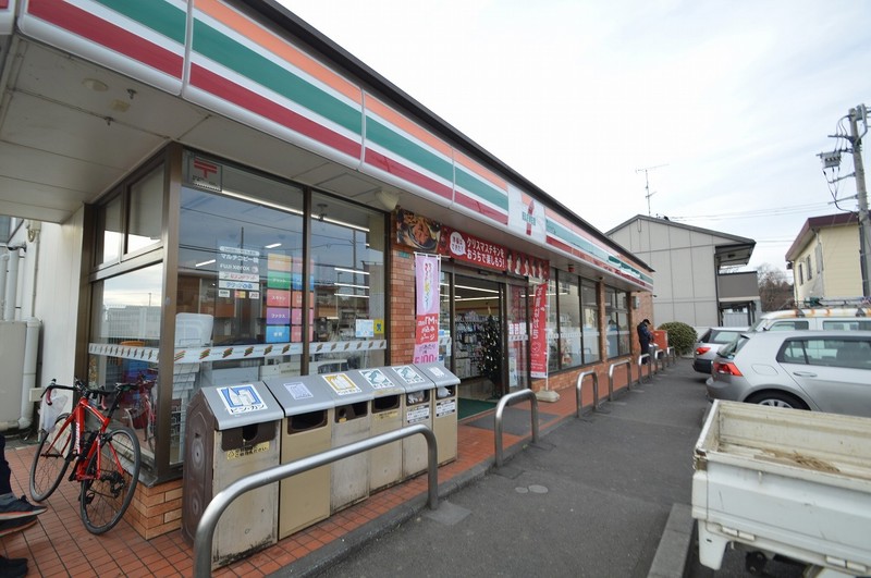コンビニ　セブンイレブン相模原西大沼5丁目店　徒歩1分（コンビニ）まで10m