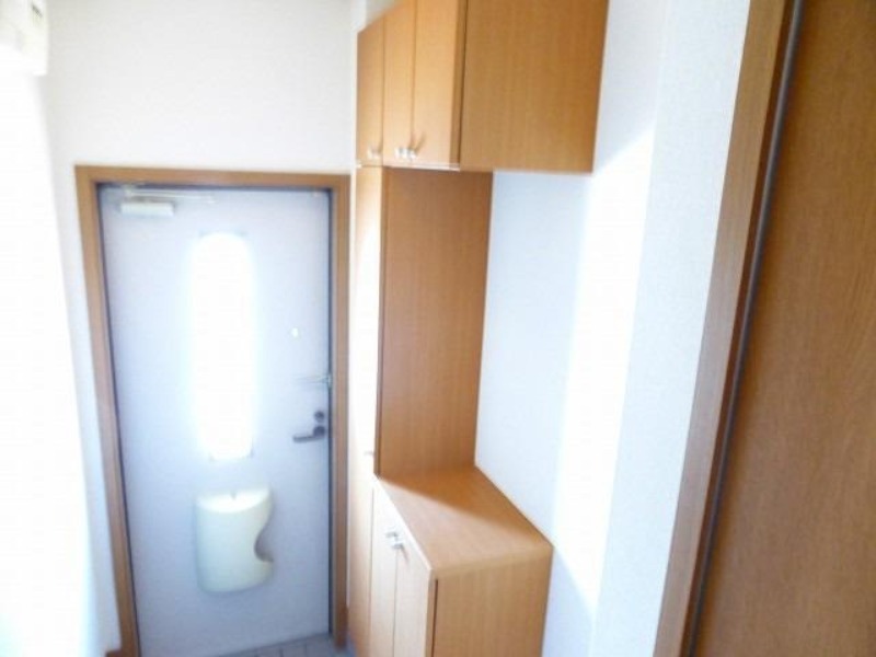 玄関　図面と現状に相違がある場合には現状を優先