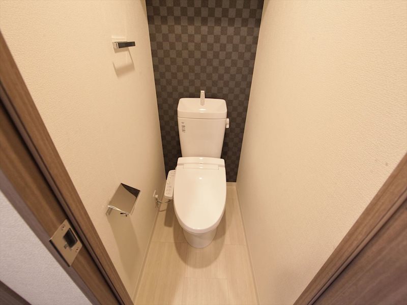 トイレ　温水洗浄便座付トイレ