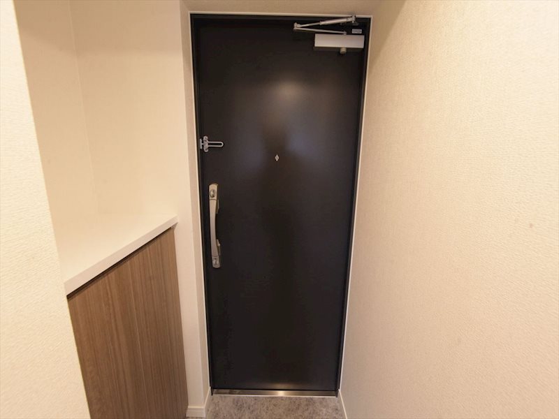 玄関　玄関　シューズボックス完備