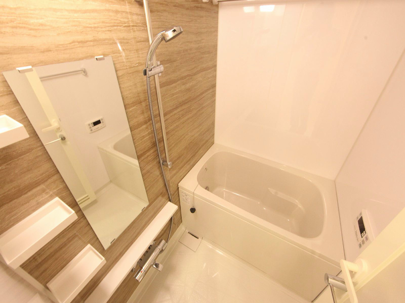 バス・シャワールーム　追い焚き　浴室暖房乾燥機　24時間換気　オートバスバスルーム