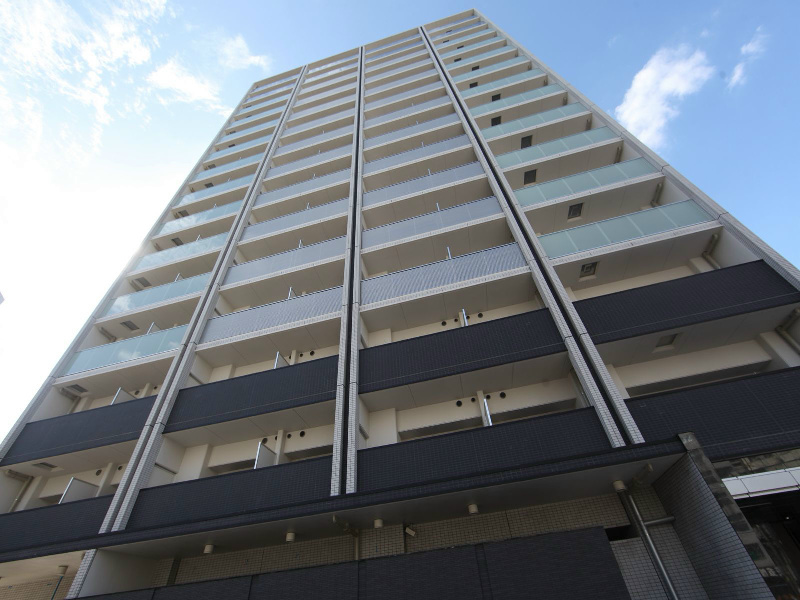 建物外観　外観　オートロック　防犯カメラ　宅配ＢＯＸ　バイク置き場付