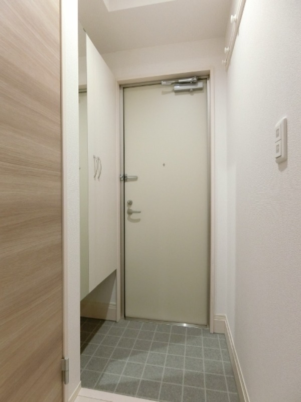 玄関　図面と現状に相違がある場合には現状を優先