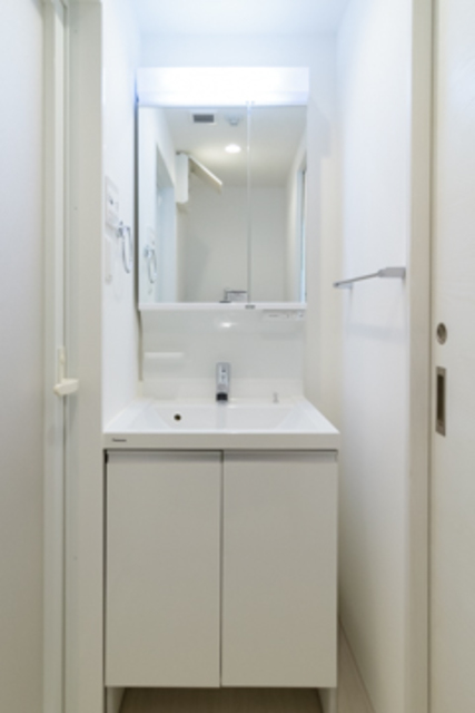 洗面設備　※写真は同タイプ住戸です。