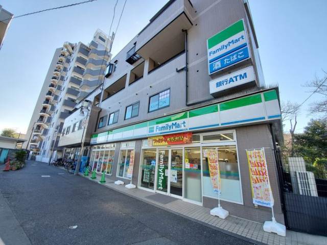 コンビニ　ファミリーマート（コンビニ）まで859m