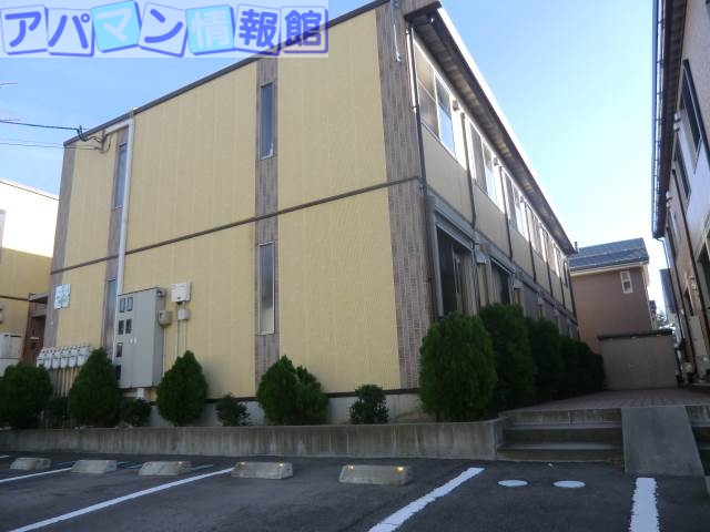 建物外観　Ａ～Ｅ号までございます。