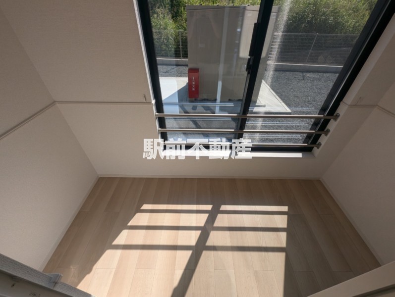 バルコニー　同物件別室