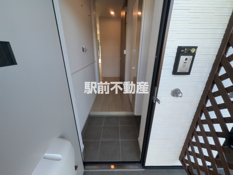 玄関　同物件別室