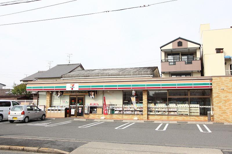 コンビニ　セブンイレブン名古屋葉池町店（コンビニ）まで218m
