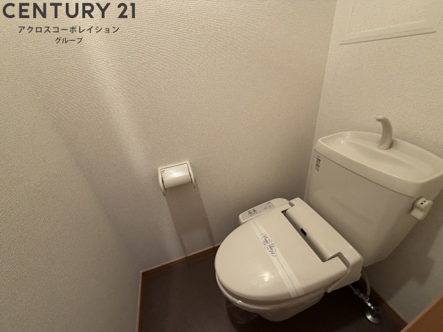 トイレ　温水洗浄便座機能付き♪