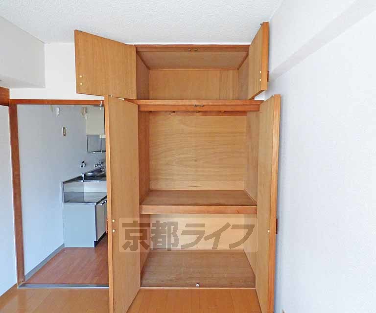 収納　広々とした収納です。