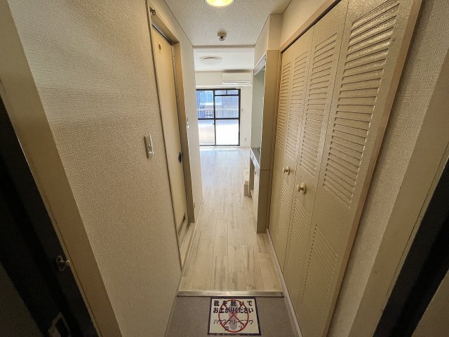 玄関　収納もある玄関です