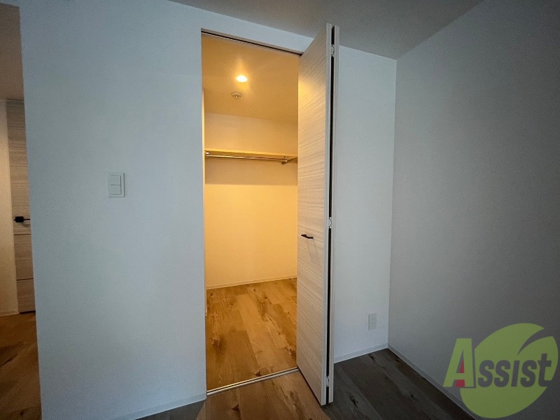 収納　こちらには収納スペースがあります。あると便利ですね！