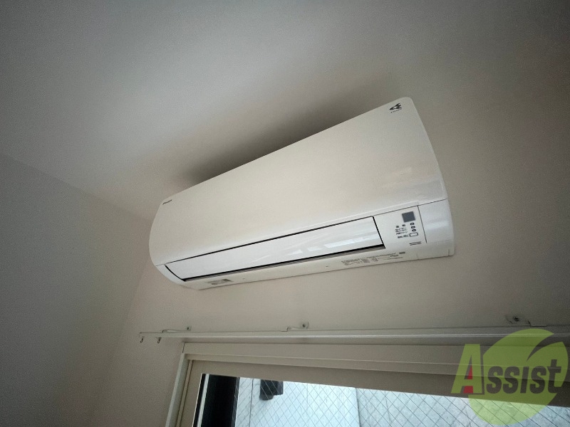 その他設備　リビングにはエアコンがあります！夏も快適です！