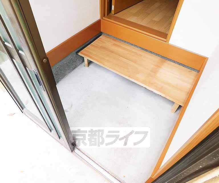 玄関　コンパクトな玄関です