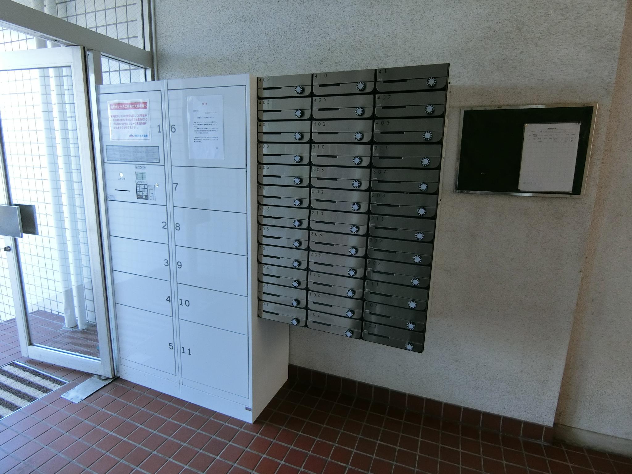 エントランス　宅配ＢＯＸ完備