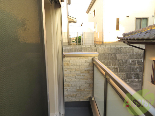 バルコニー　バルコニーは１Ｋにしてはなかなかの広さです