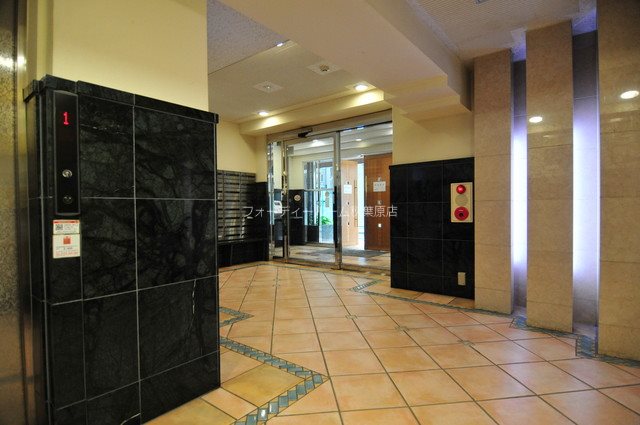 ロビー　★《見学予約受付中》当店では契約金がクレジット決済可能です★