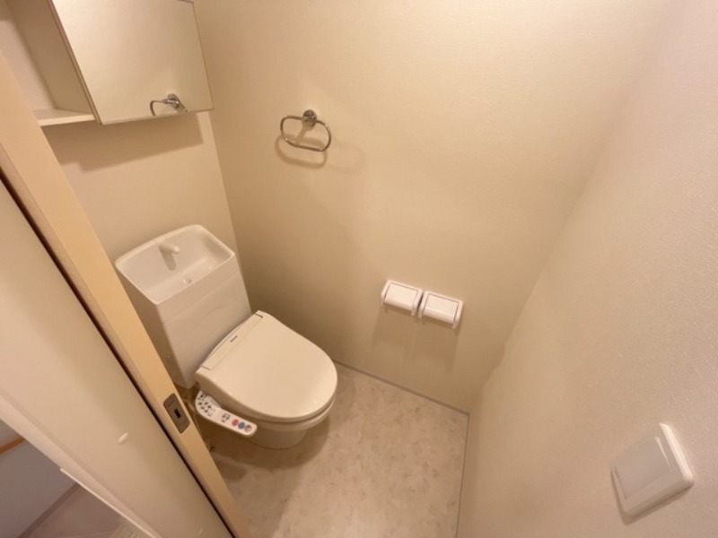 トイレ　図面と現状に相違がある場合には現状を優先