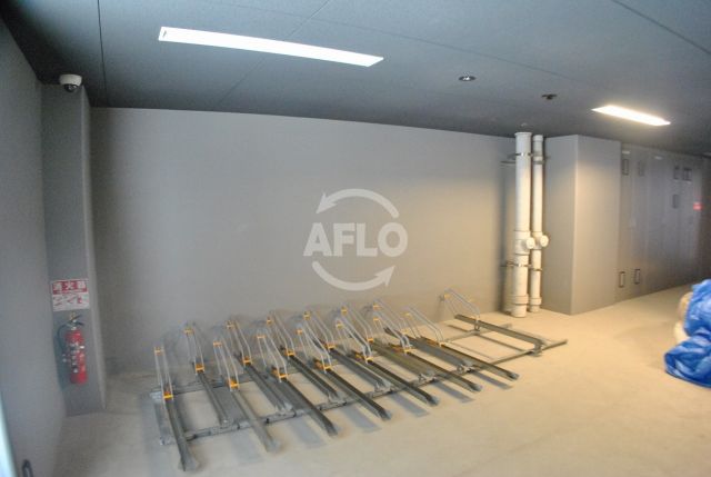 駐車場　レオンコンフォート本町　駐輪場