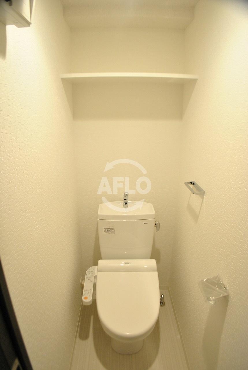 トイレ　レオンコンフォート本町　ウォシュレット付