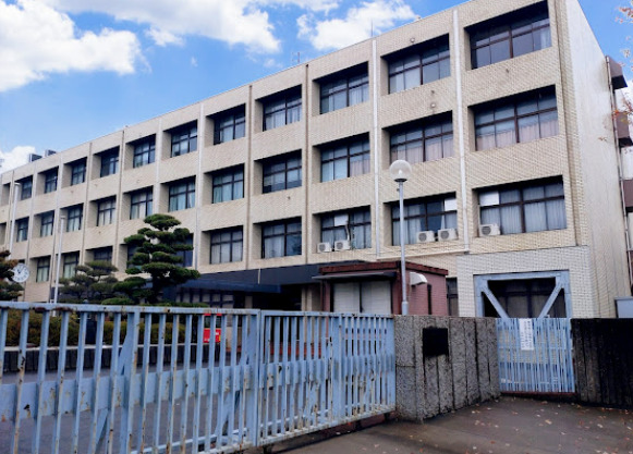 中学校　私立東海中学校（中学校）まで482m