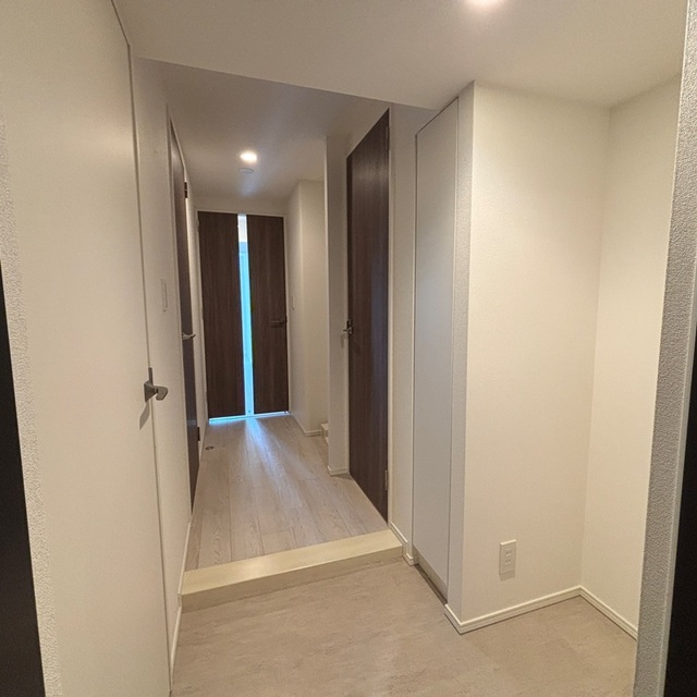 玄関　※写真は同タイプ住戸です。