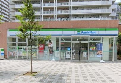 コンビニ　ファミリーマート 品川シーサイド駅前店（コンビニ）まで162m