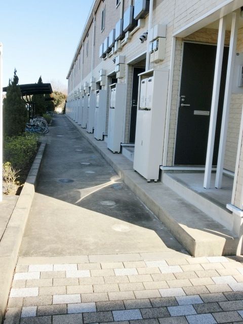 エントランス　建物入口部分です。