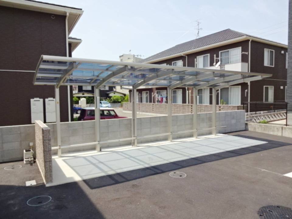 駐車場　駐輪場