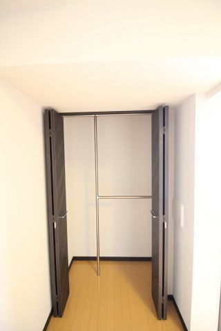 収納　（別タイプ参考写真）グラントゥルース王子　北区豊島2