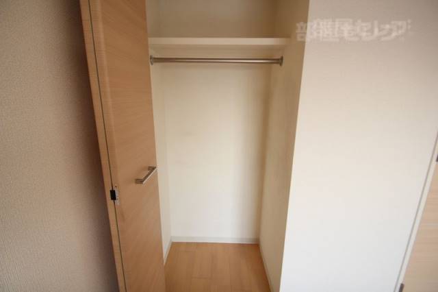収納　※１１０７号室内装写真参照
