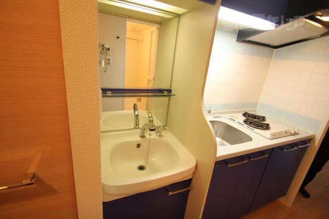 洗面設備　※１１０７号室内装写真参照