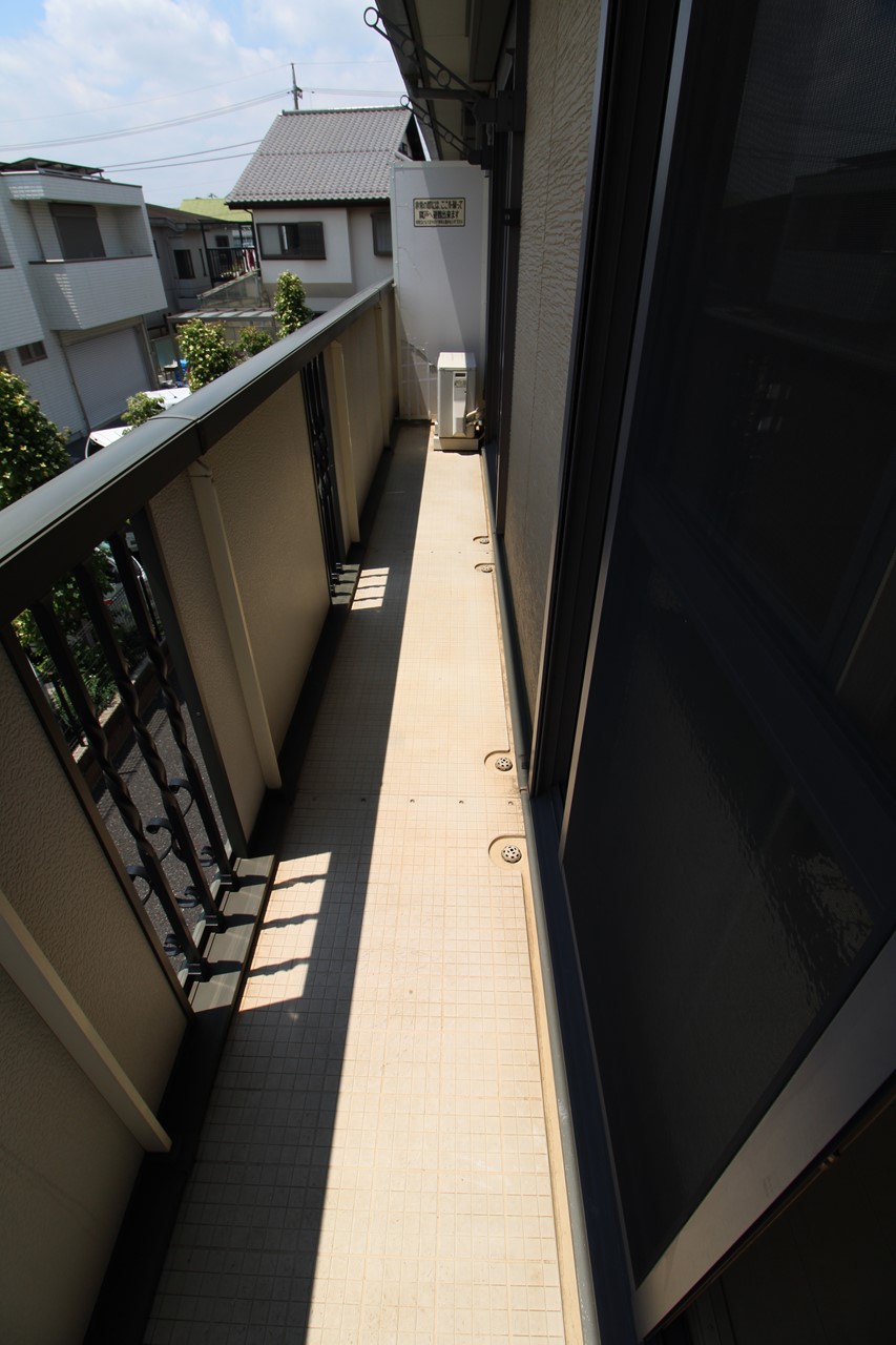 バルコニー　※同物件、別部屋の写真です。