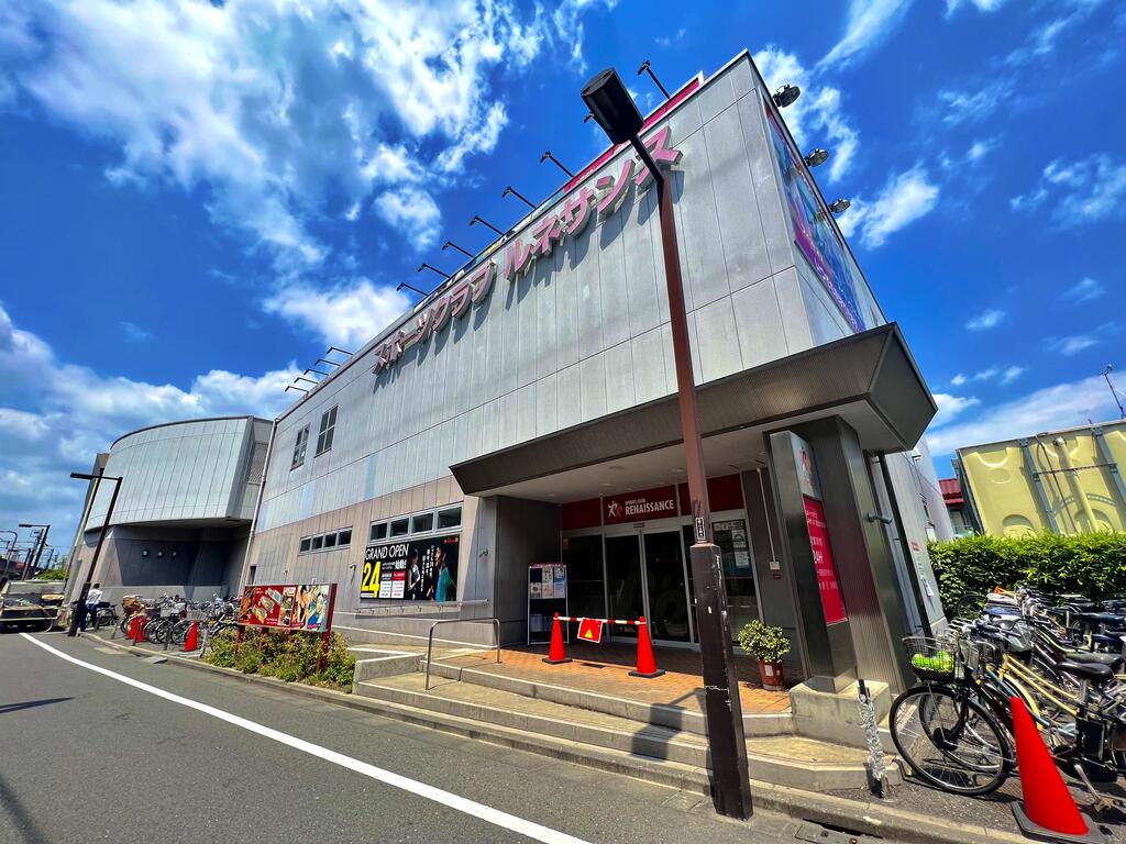 飲食店　スポーツジム（飲食店）まで720m