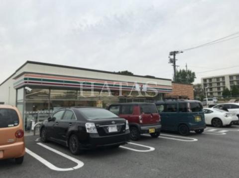 コンビニ　セブン－イレブン　大府梶田町４丁目店（コンビニ）まで400m